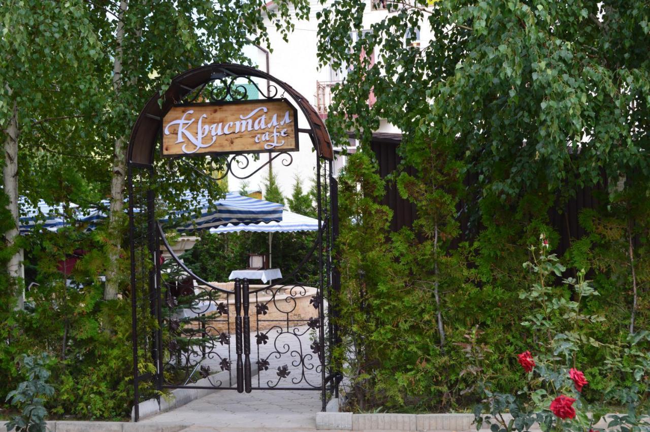 Kristall Hotel Bosteri Exterior foto